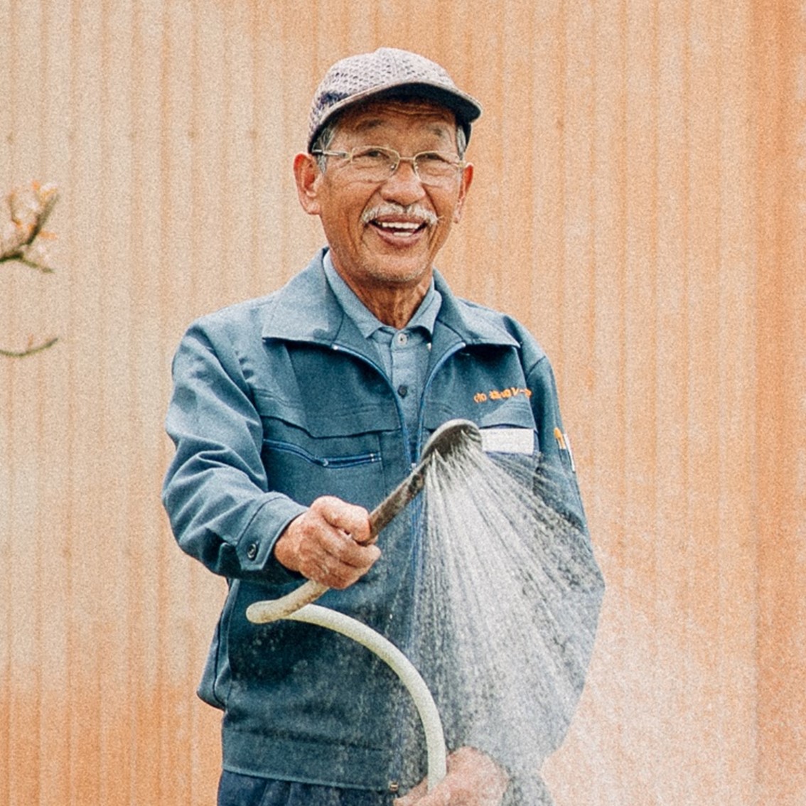 ７月号梅田さん顔